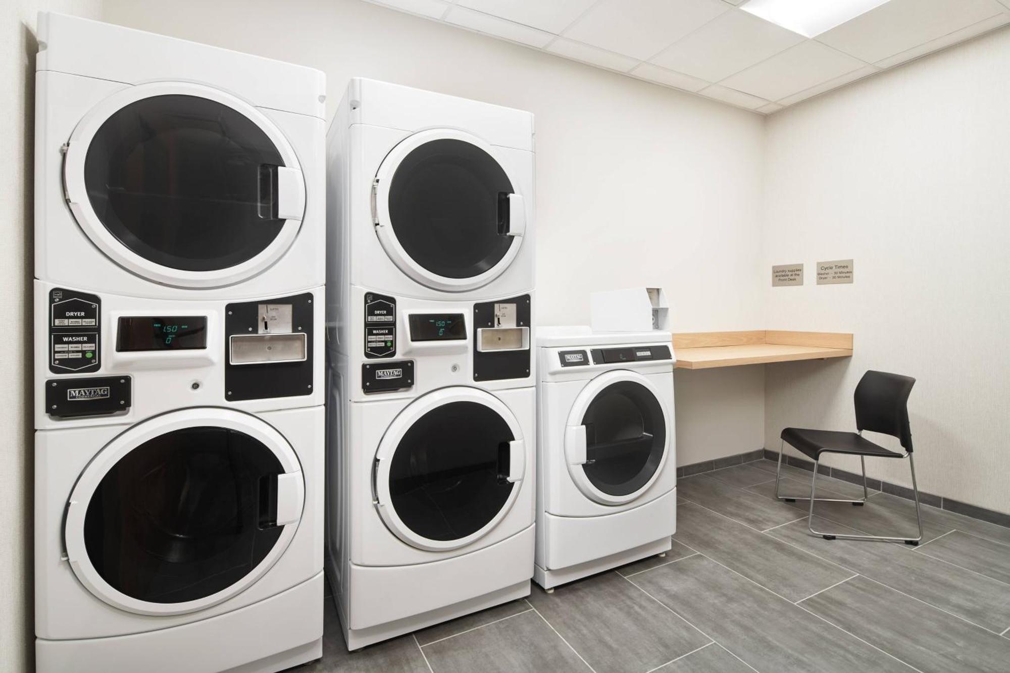 Fairfield Inn & Suites Tampa Riverview Ривървю Екстериор снимка